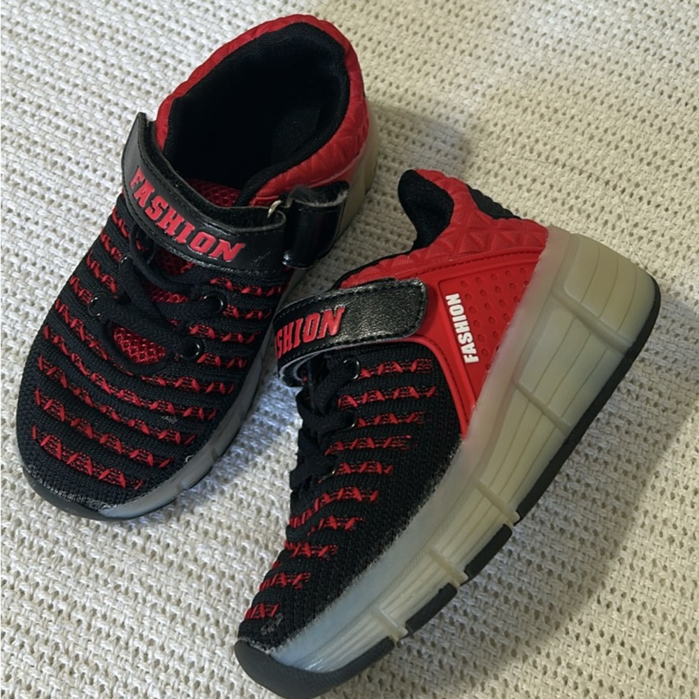 Kids Skates Heelys Fashion Sneakers Single Wheel Shoes